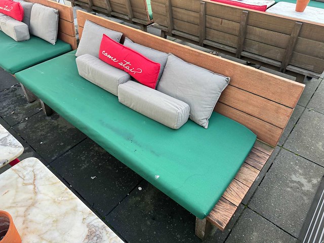 Hutten - terrasset 2 banken met 2 marmeren tafels - afbeelding 5 van  8