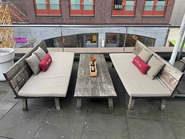 Hutten - terrasset 2 banken met houten tafel - afbeelding 2 van  6