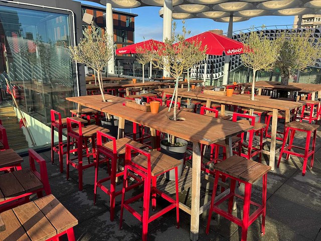 Hutten - terrasset bartafel met 10 krukken - afbeelding 9 van  11