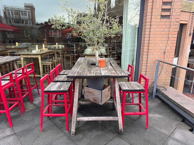 Hutten - terrasset bartafel met 5 krukken - afbeelding 2 van  7