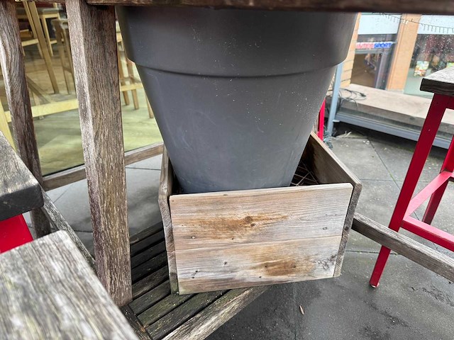 Hutten - terrasset bartafel met 5 krukken - afbeelding 7 van  7