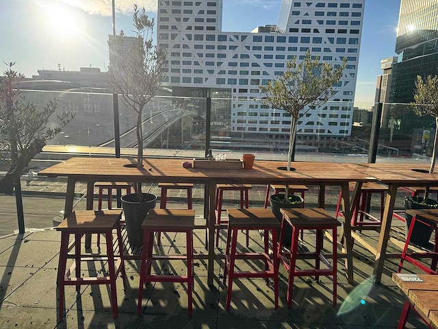 Hutten - terrasset bartafel met 8 krukken - afbeelding 2 van  8