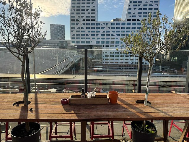 Hutten - terrasset bartafel met 8 krukken - afbeelding 8 van  8