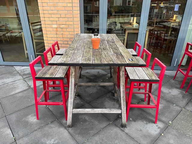 Hutten - terrasset bartafel met planten en 6 krukken - afbeelding 3 van  7