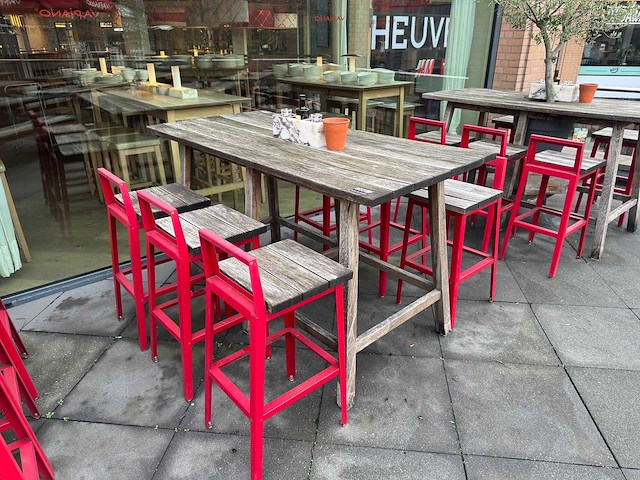 Hutten - terrasset bartafel met planten en 6 krukken - afbeelding 3 van  6