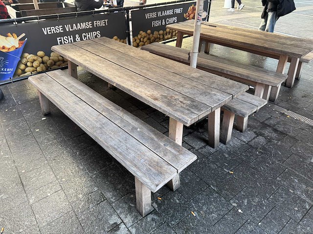 Hutten - terrasset houten tafel met 2 banken - afbeelding 1 van  4