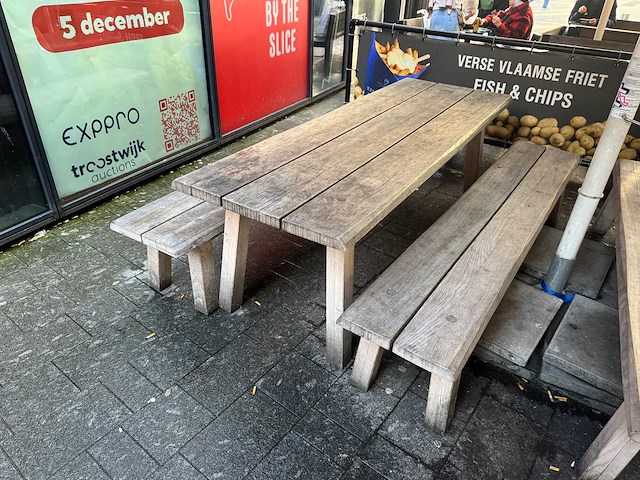 Hutten - terrasset houten tafel met 2 banken - afbeelding 3 van  4