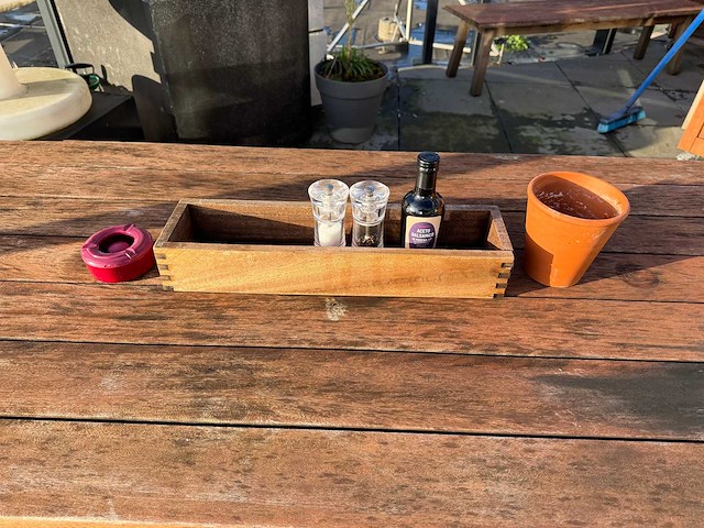 Hutten - terrasset tafel met 2 banken - afbeelding 6 van  8