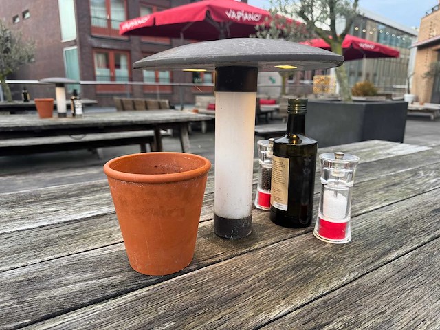 Hutten - terrastafel met verlichting - afbeelding 5 van  5