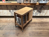 Hutten - verrijdbaar houten servicemeubel - afbeelding 1 van  4