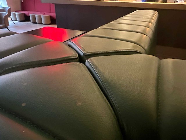 Hutten - vierzijdige lederen restaurantbank "x" - afbeelding 9 van  10