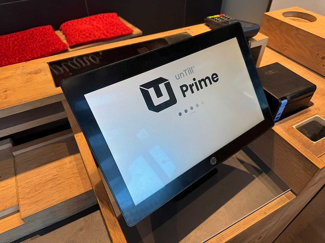 Hutten - welkomstbalie met kassasysteem - afbeelding 6 van  16