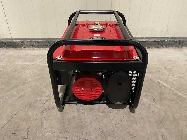 Huttenberg - 2025 - h8500w - stroomgenerator - afbeelding 3 van  14