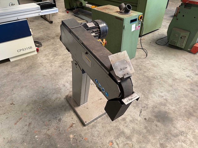 Huvema - 1008 - hu 75s - bandschuurmachine - afbeelding 1 van  5
