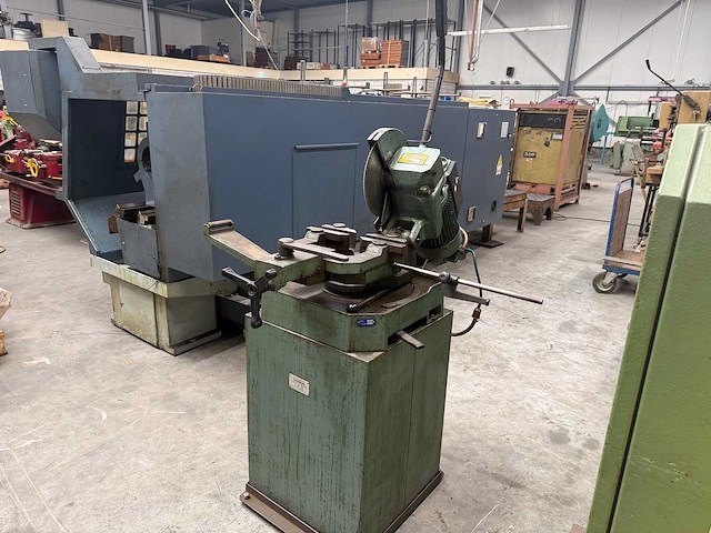 Huvema - 1993 - hu 315 d.v - afkortcirkelzaagmachine - afbeelding 2 van  7