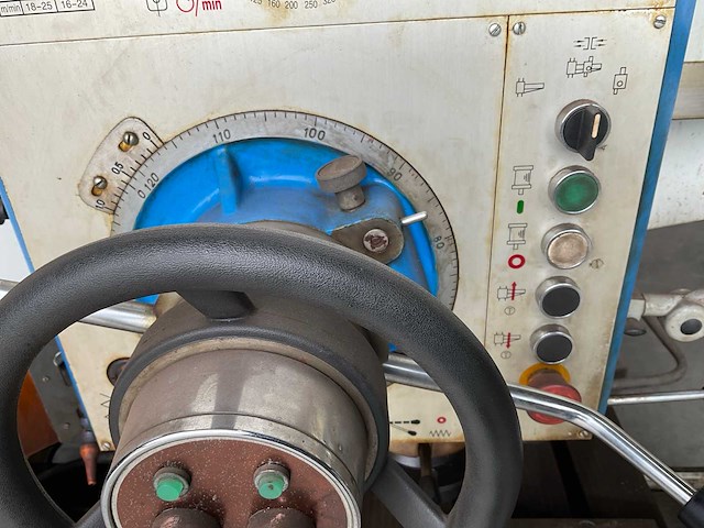 Huvema - 2005 - z3040x12(i) - radiaal boormachine - afbeelding 4 van  21