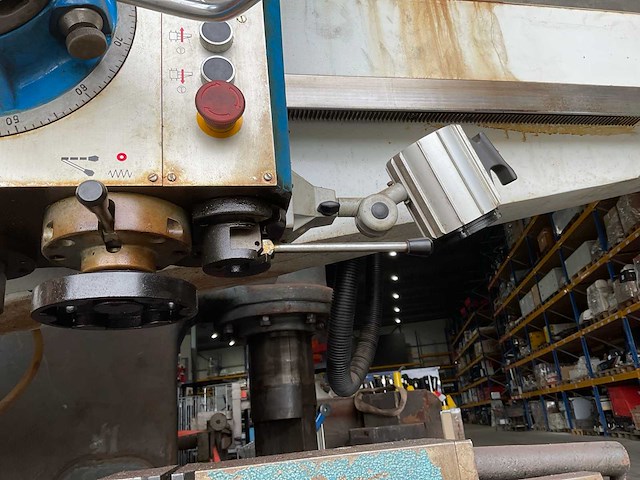 Huvema - 2005 - z3040x12(i) - radiaal boormachine - afbeelding 15 van  21