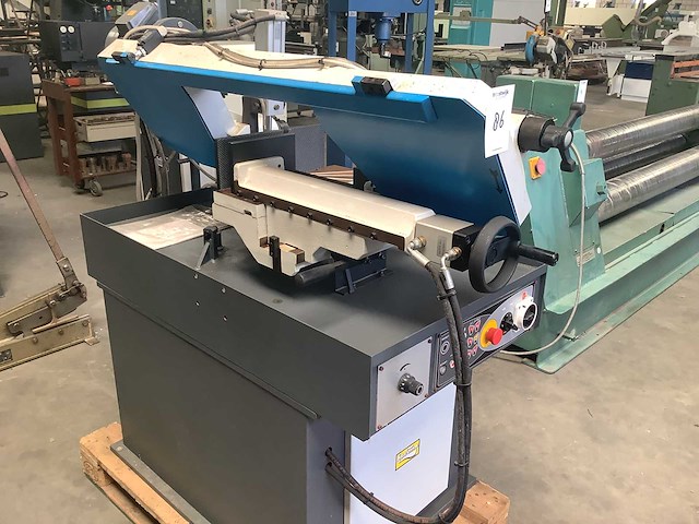 Huvema - 2008 - hu 300s - metalen horizontale bandzaagmachine - afbeelding 1 van  6