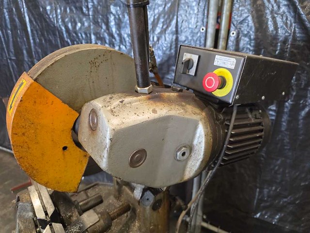 Huvema - hu - afkortcirkelzaagmachine - afbeelding 5 van  9