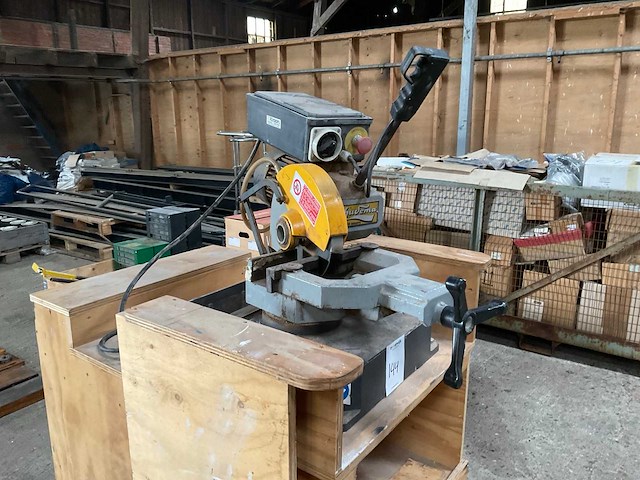 Huvema - hu 250 - afkortcirkelzaagmachine - afbeelding 3 van  4