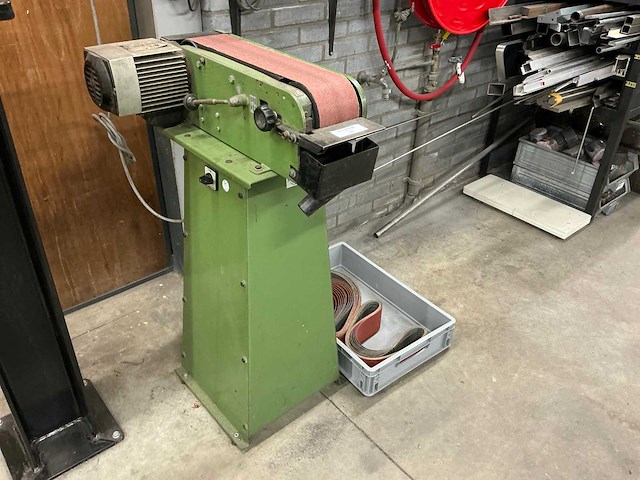 Huvema bandschuurmachine - afbeelding 1 van  6