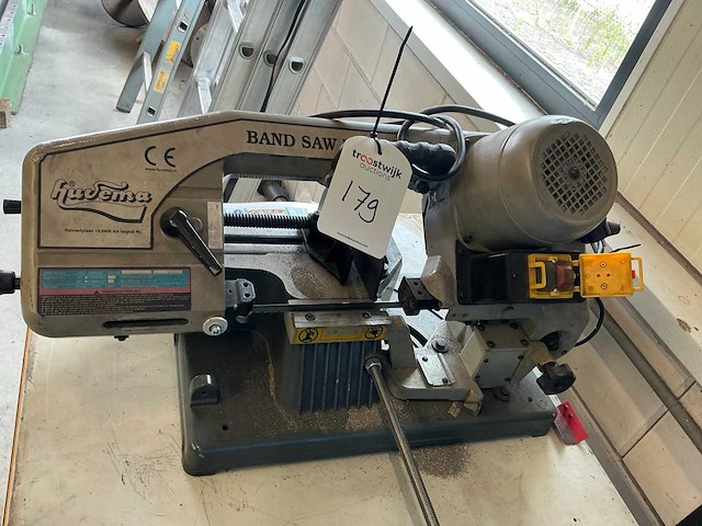 Huvema hu 101 horizontale bandzaagmachine - afbeelding 2 van  4