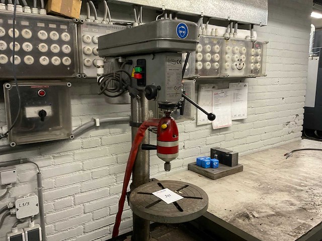 Huvema hu 16 profi erodeer tafelboormachine - afbeelding 2 van  11