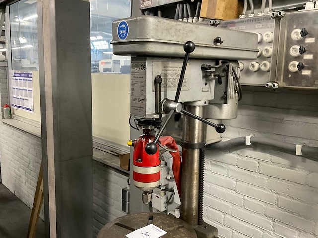 Huvema hu 16 profi erodeer tafelboormachine - afbeelding 3 van  11