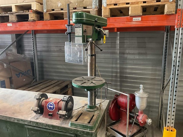 Huvema hu 16 tafelboormachine - afbeelding 1 van  4