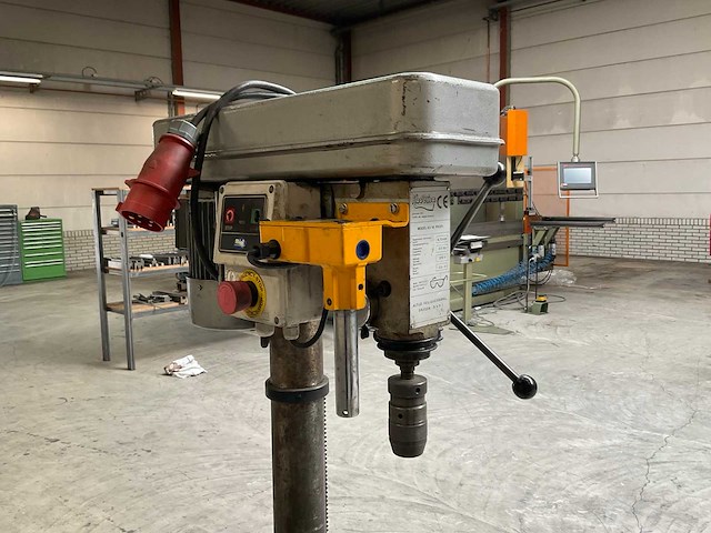 Huvema hu 16 tafelboormachine - afbeelding 4 van  7