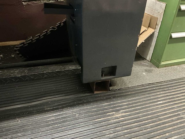 Huvema hu 360 vac x 1000 universele draaibank - afbeelding 16 van  24