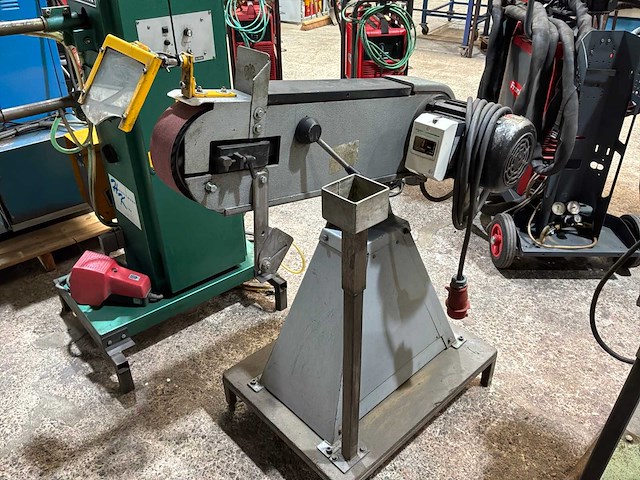 Huvema hu 75x2000 bandschuurmachine - afbeelding 2 van  2