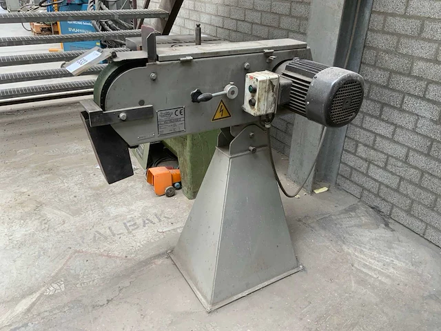 Huvema hu 75x2000 z bandschuurmachine - afbeelding 3 van  6