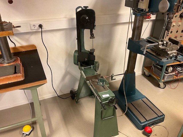 Huvema hu115bs zaagmachine - afbeelding 1 van  2