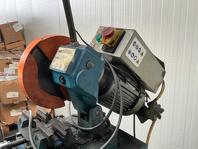 Huvema hu,225 dv afkort cirkelzaagmachine - afbeelding 5 van  8