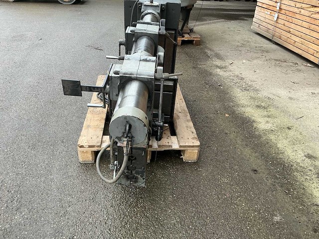 Huvema kolomboormachine - afbeelding 5 van  10