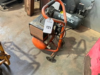 Huvema luchtcompressor - afbeelding 4 van  5