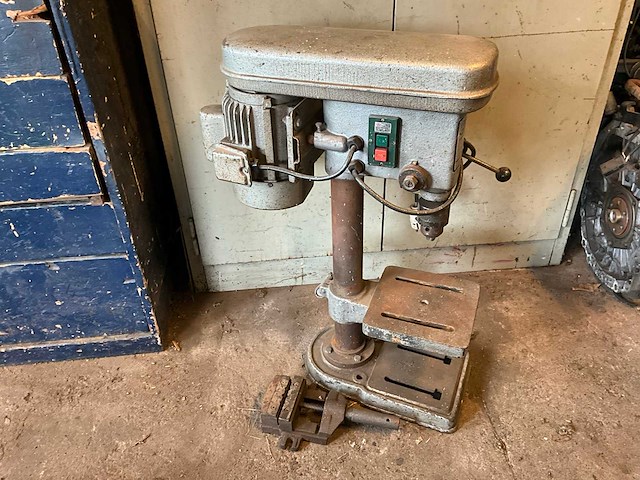 Huvema tafelboormachine - afbeelding 1 van  6
