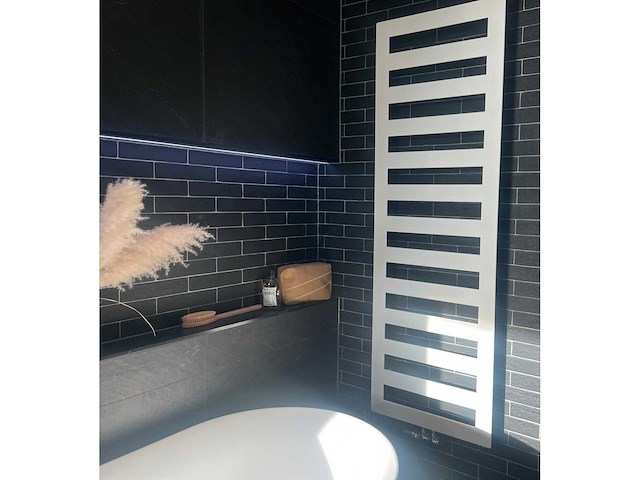 Huysinc select - neptunus - designradiator 60 x 175 cm - afbeelding 1 van  1