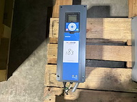 Hvac vacon 0100-3l-0023 frequentieregelaar - afbeelding 1 van  3