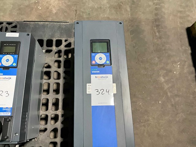 Hvac vacon 0100-3l-0061 frequentieregelaar - afbeelding 2 van  3