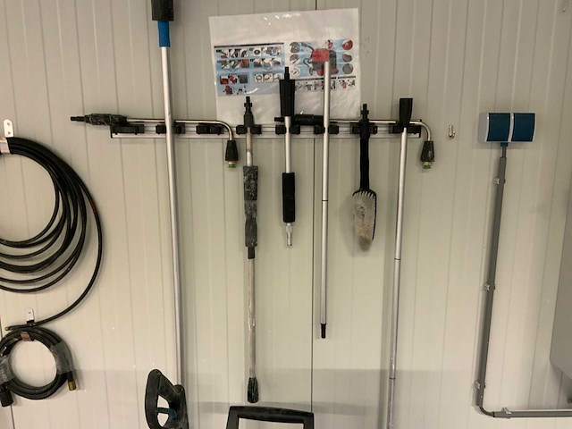 Hw1300 hogedrukreiniger inclusief diverse accessoires - afbeelding 6 van  8