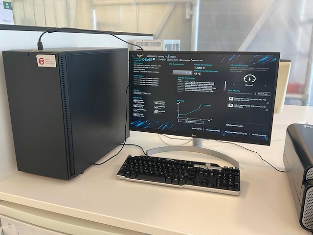 Hx1000 desktop computer - afbeelding 1 van  3