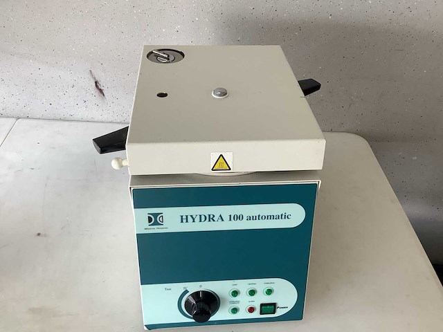 Hydra 100 autom autoclaaf stoomsterilisator medische benodigdheden - afbeelding 9 van  10