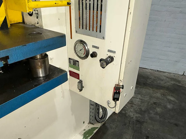 Hydrap - 1986 - hpsb63 - hydraulische pers - afbeelding 5 van  15