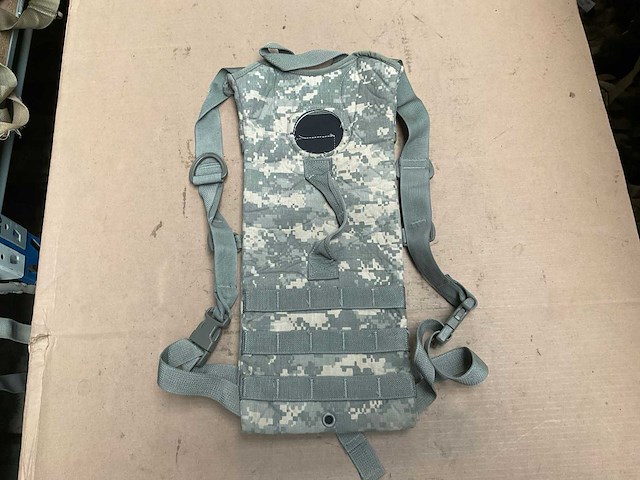 Hydration carrier ucp (4x) - afbeelding 1 van  2