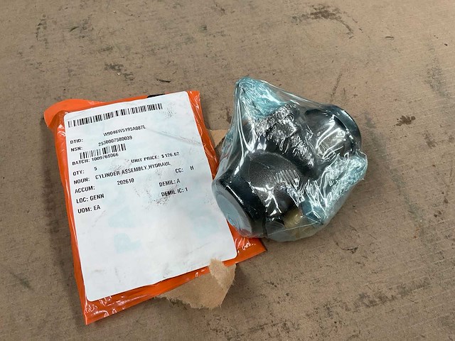 Hydraulic cylinder assembly (5x) - afbeelding 1 van  3