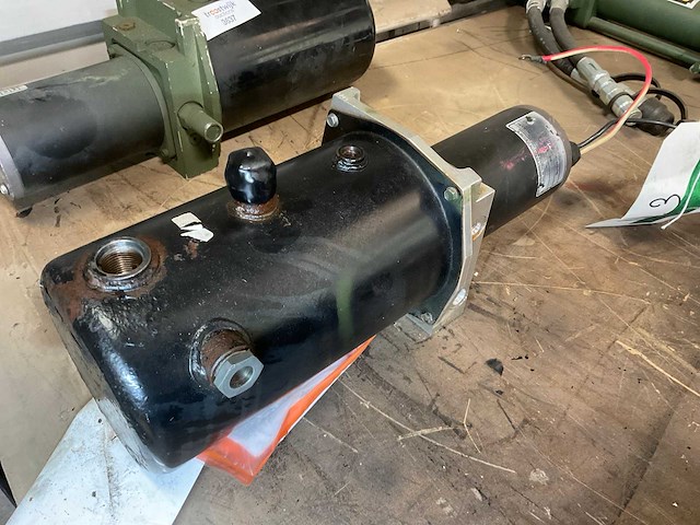 Hydraulic pump - afbeelding 2 van  3