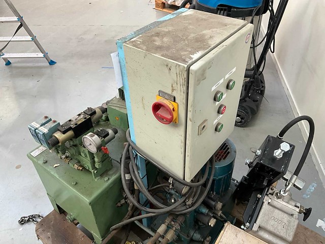 Hydrauliek aggregaat (2x) - afbeelding 6 van  9