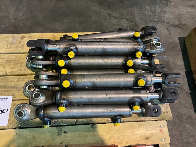 Hydrauliek cilinder (10x) - afbeelding 1 van  3